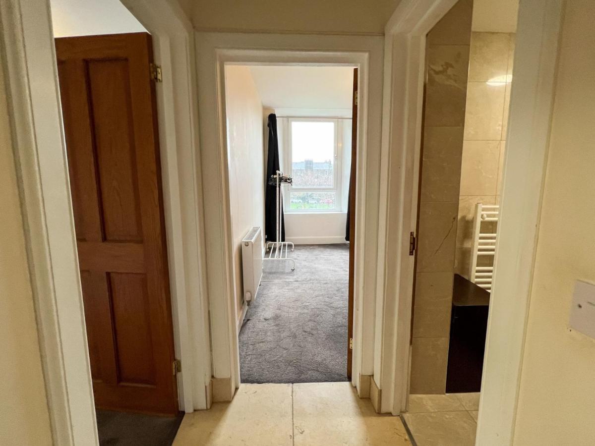 Convenient 2Br Flat Gorgie Edinburgh Appartamento Esterno foto